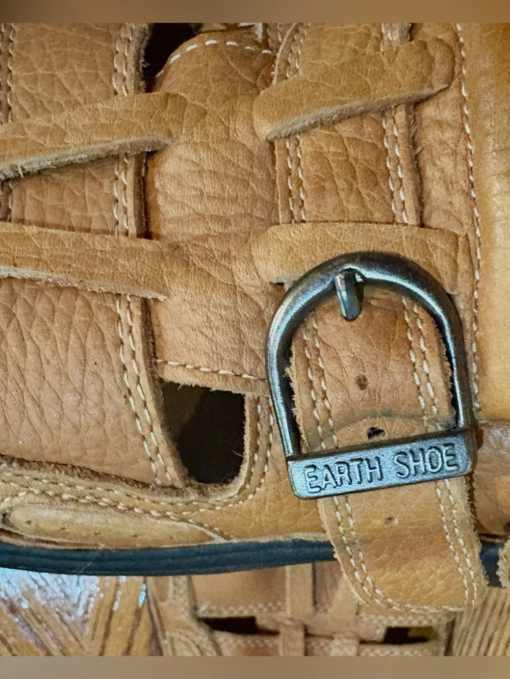 Men’s Earth Shoes Camel Leather Fisherman Sandals SZ 9